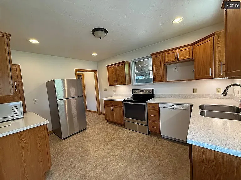635 Valley St #2 — Photo 11