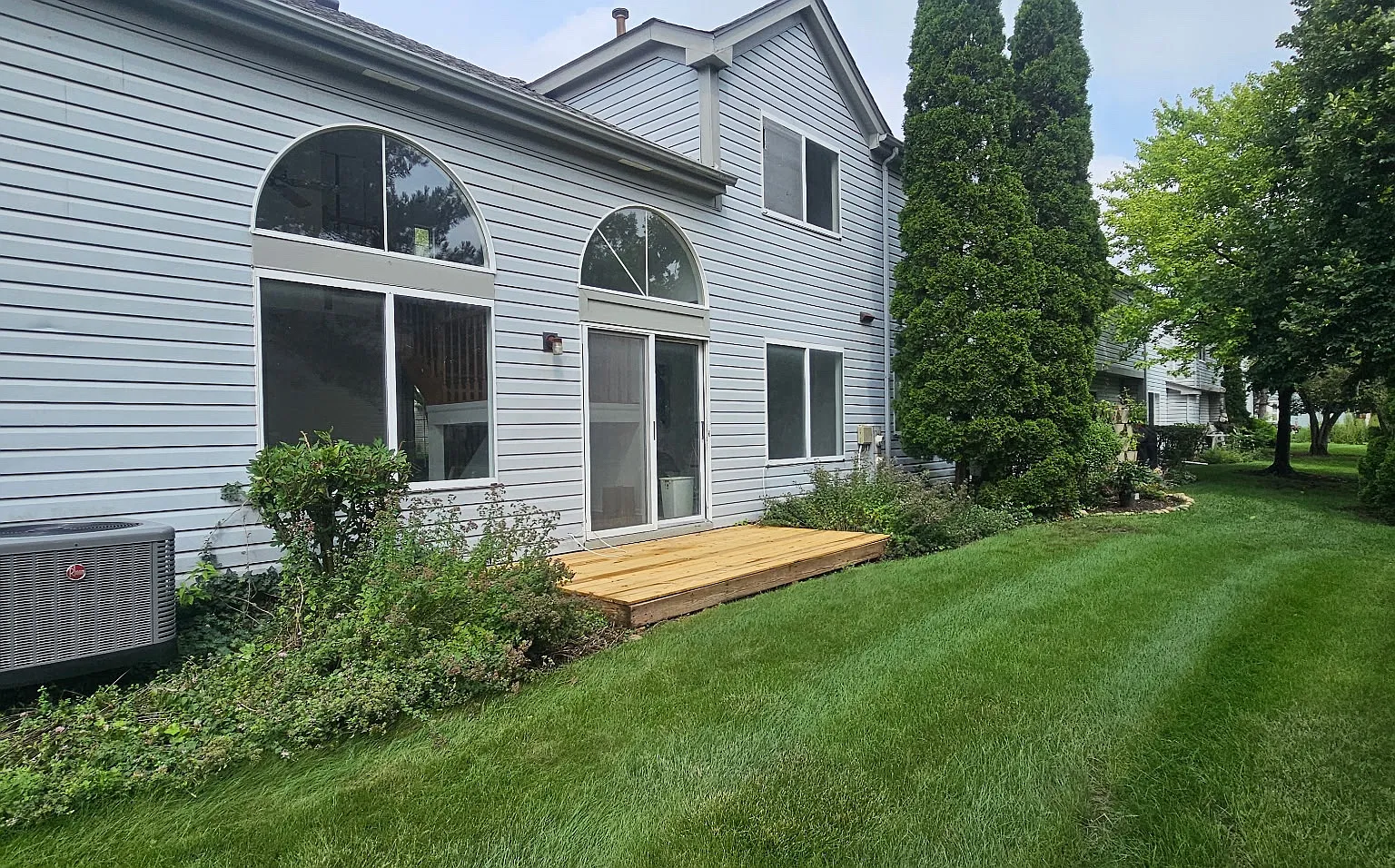 Victoria Ct, Gurnee — Photo 2