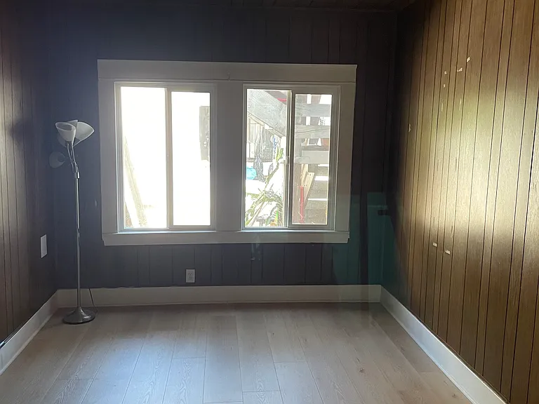 938 Everett St #938 — Photo 4