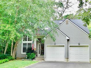 2 Victoria Ct, Medford, NJ 08055