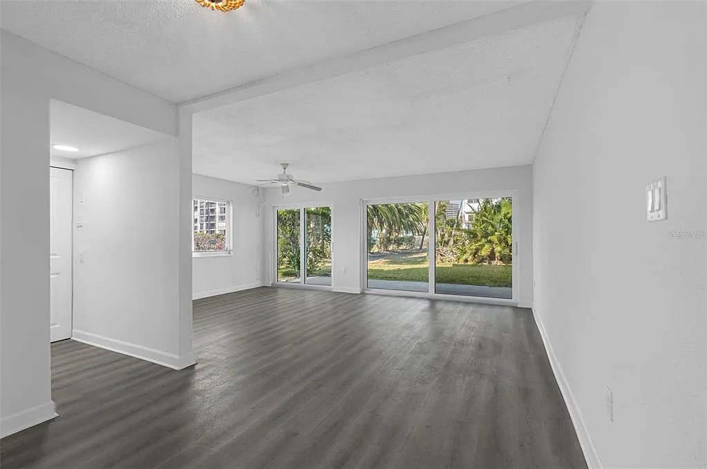 1 bed, 1.5 bath, 760 sqft, $2,300 — Photo 4