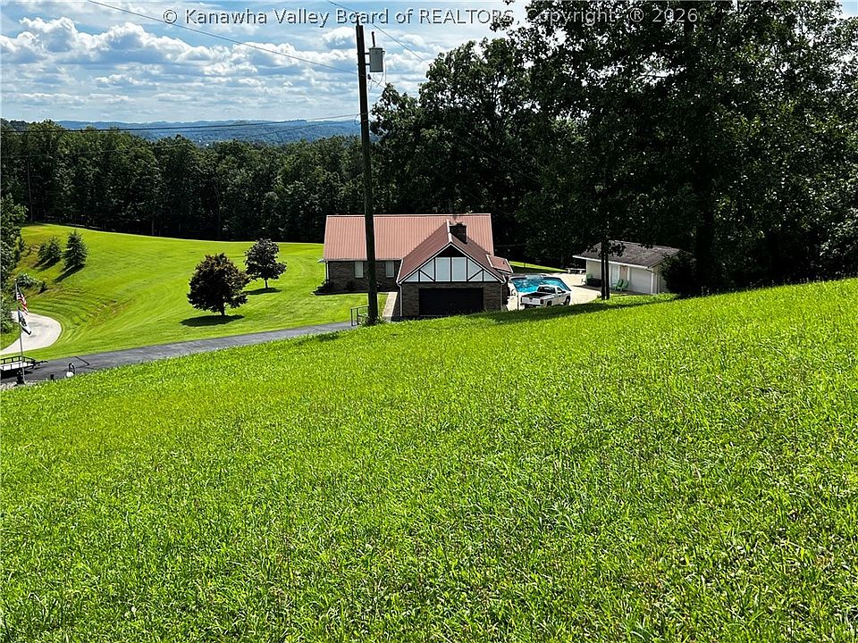 1st image of 813 Doss Hill Rd