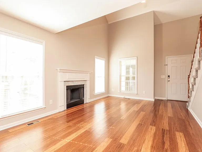 3404 Whitesail Ct — Photo 5