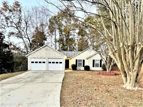 3813 Willow Tree Cir, Douglasville, GA 30135
