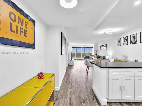 2661 S Course Dr APT 704, Pompano Beach, FL 33069