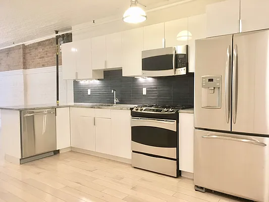 Rented by NYC Village Real Estate | media 31