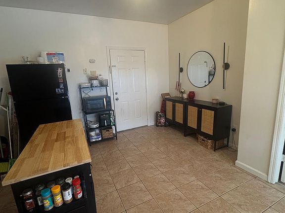 3rd image of 70 Main St APT 2