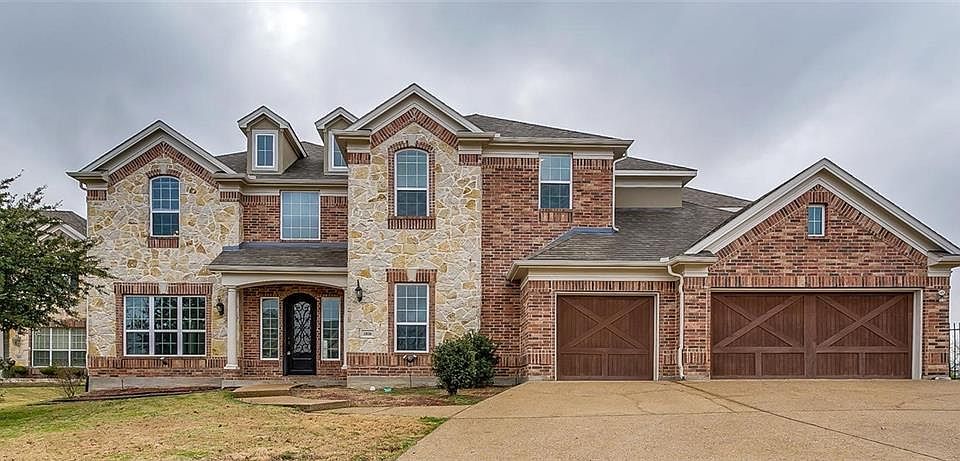 1st image of 2836 Fountain View Blvd