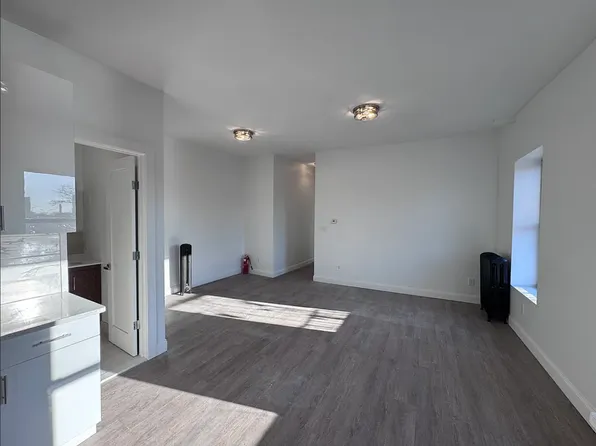 115-01 Atlantic Ave #2, Richmond Hill, NY 11418