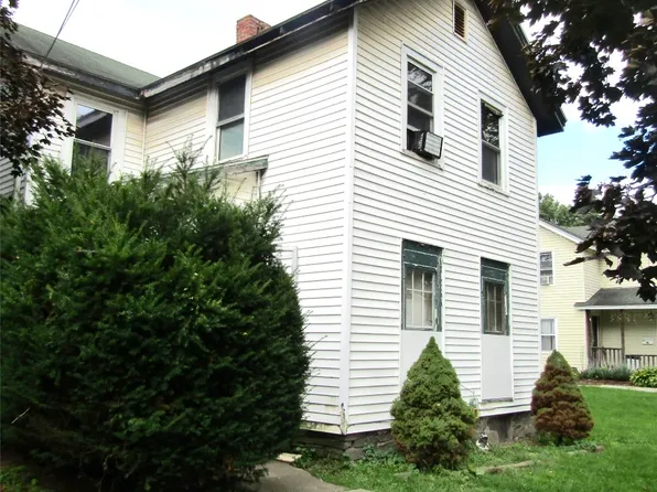 5 Spruce St, Owego, NY 13827
