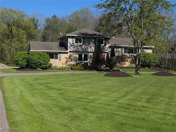 2nd image of 13047 Forest Rd
