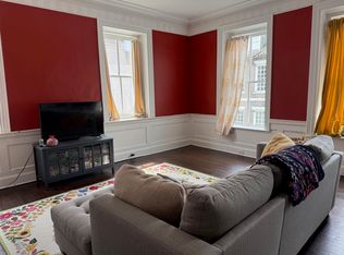 320 King St #B, Charleston, SC 29401