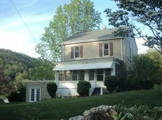 25 Winding Way Rd, Boones Mill, VA 24065