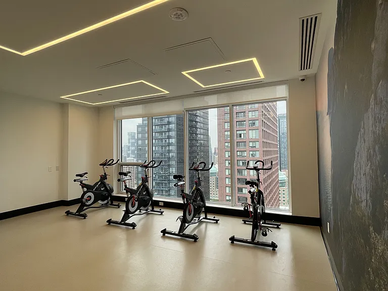 609 Sherbourne St #4402 — Photo 32