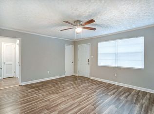1205 E 37th St, Savannah, GA 31404