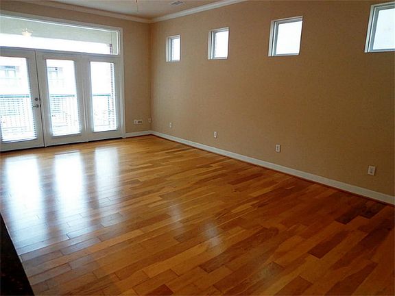4th image of 300 Saint Joseph Pkwy APT 323
