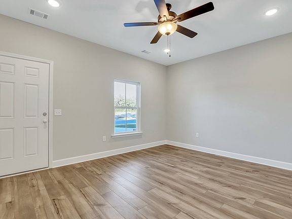 New Haven Townhome B - Great Room Ernest Homes