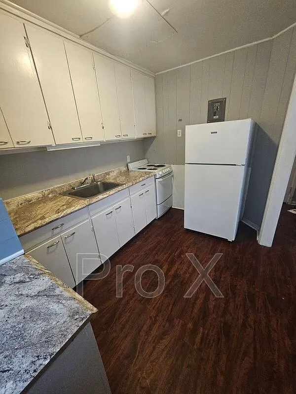 1 bed, 1.0 bath, $650 — Photo 4