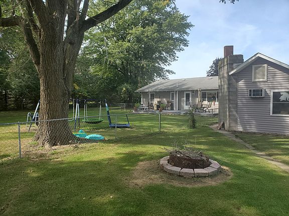 2nd image of 20427 Centreville Constantine Rd