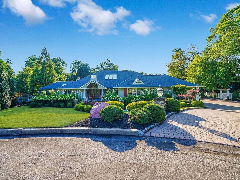 1st image of 24 Maureen Drive