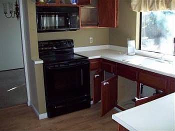 2nd image of 2404 Glenfaire Dr