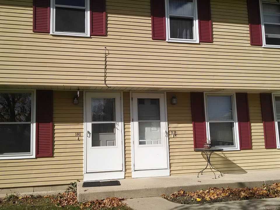 2nd image of 1039 Hillside Dr