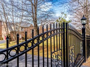 1010 Springvale Rd, Great Falls, VA 22066