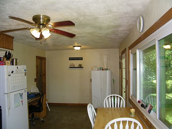 5th image of 6160 E 116th St