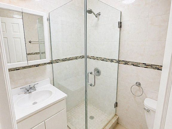 2nd image of 8269 166th St #2