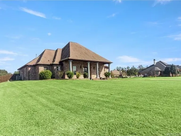 3665 E Cabella Rd — Photo 2