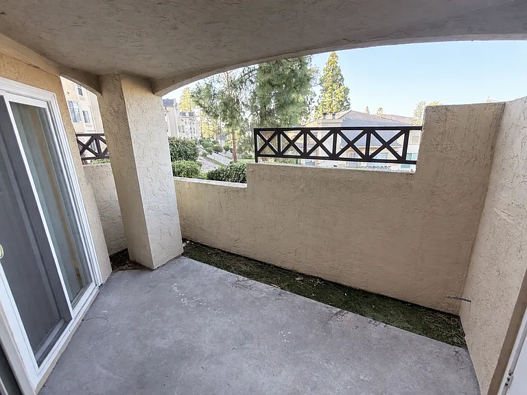 2035 Lakeridge Cir #101 — Photo 20