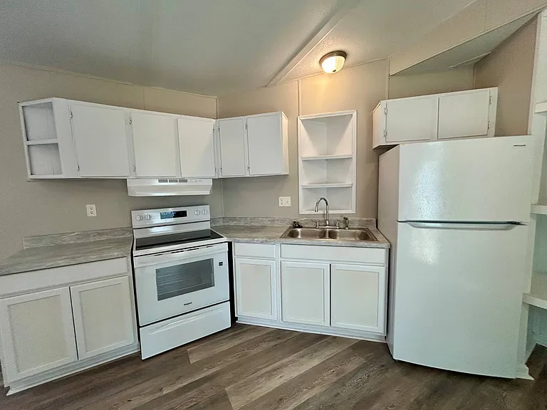 26 White Oak Vlg — Photo 5