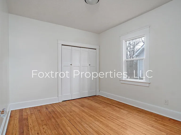 1609 E Cherry St — Photo 14