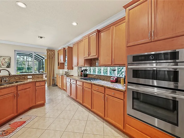 8847 Largo Mar Dr — Photo 15