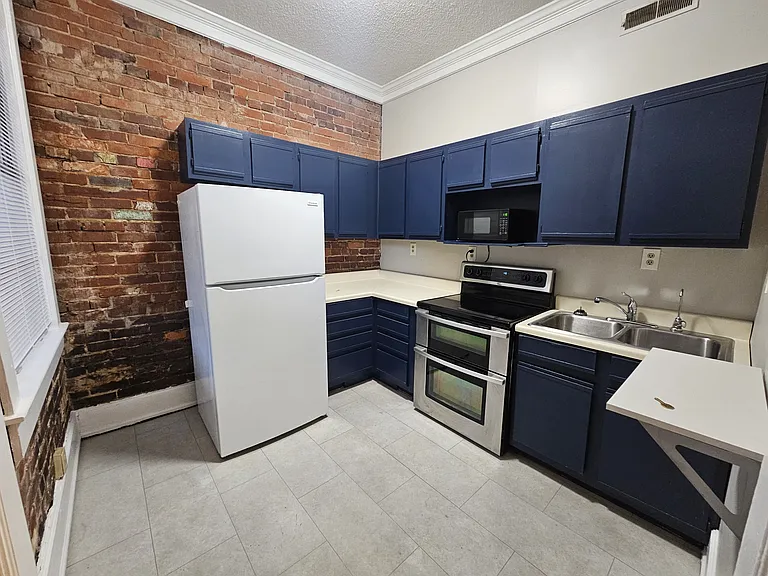 603 Lindsay St #3 — Photo 4
