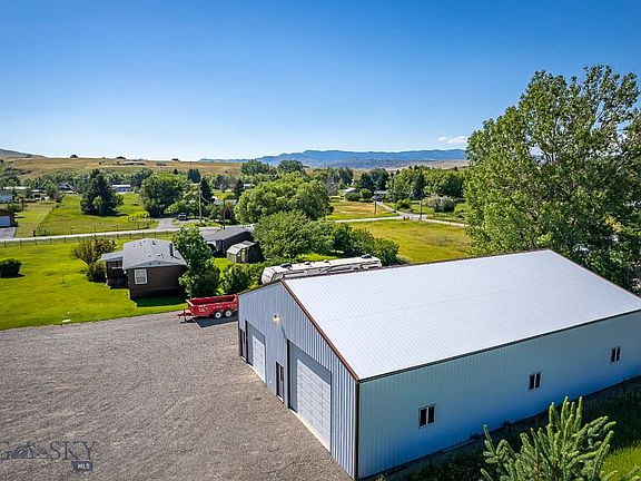5th image of 123 Paradise Dr