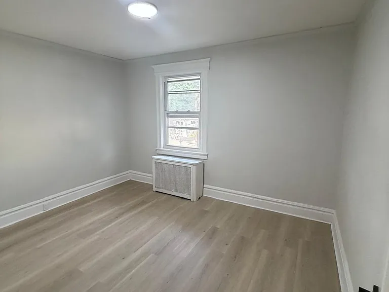 539 Scotland Rd #2F — Photo 2
