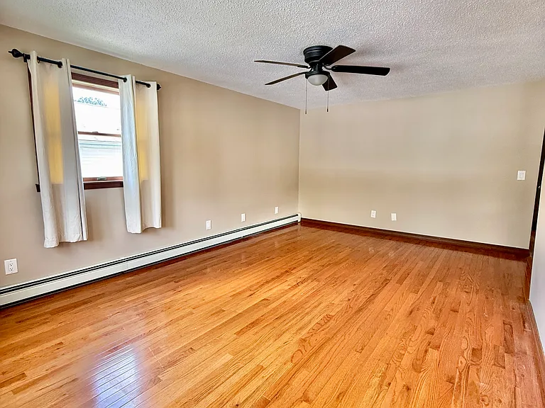 24 Morris Ave #2 — Photo 2
