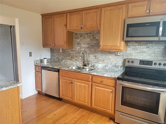 5th image of 8350 Falcon Dr