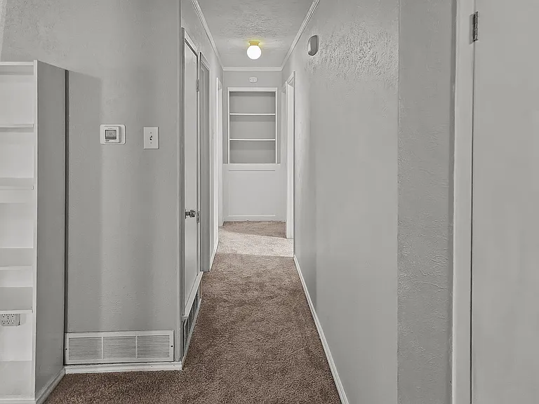 701 Idlewilde Dr — Photo 8