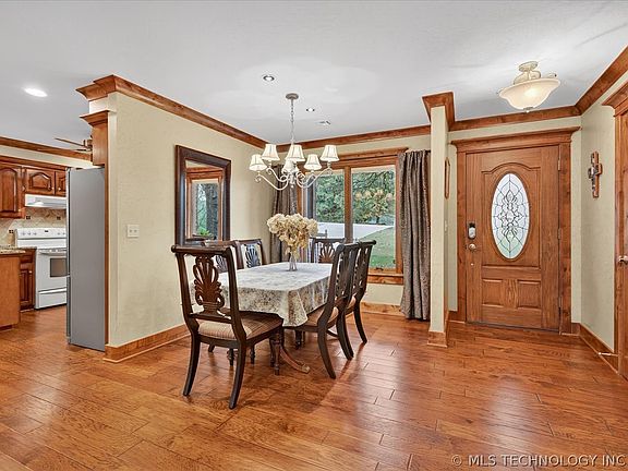 5th image of 21271 N 4030th Rd