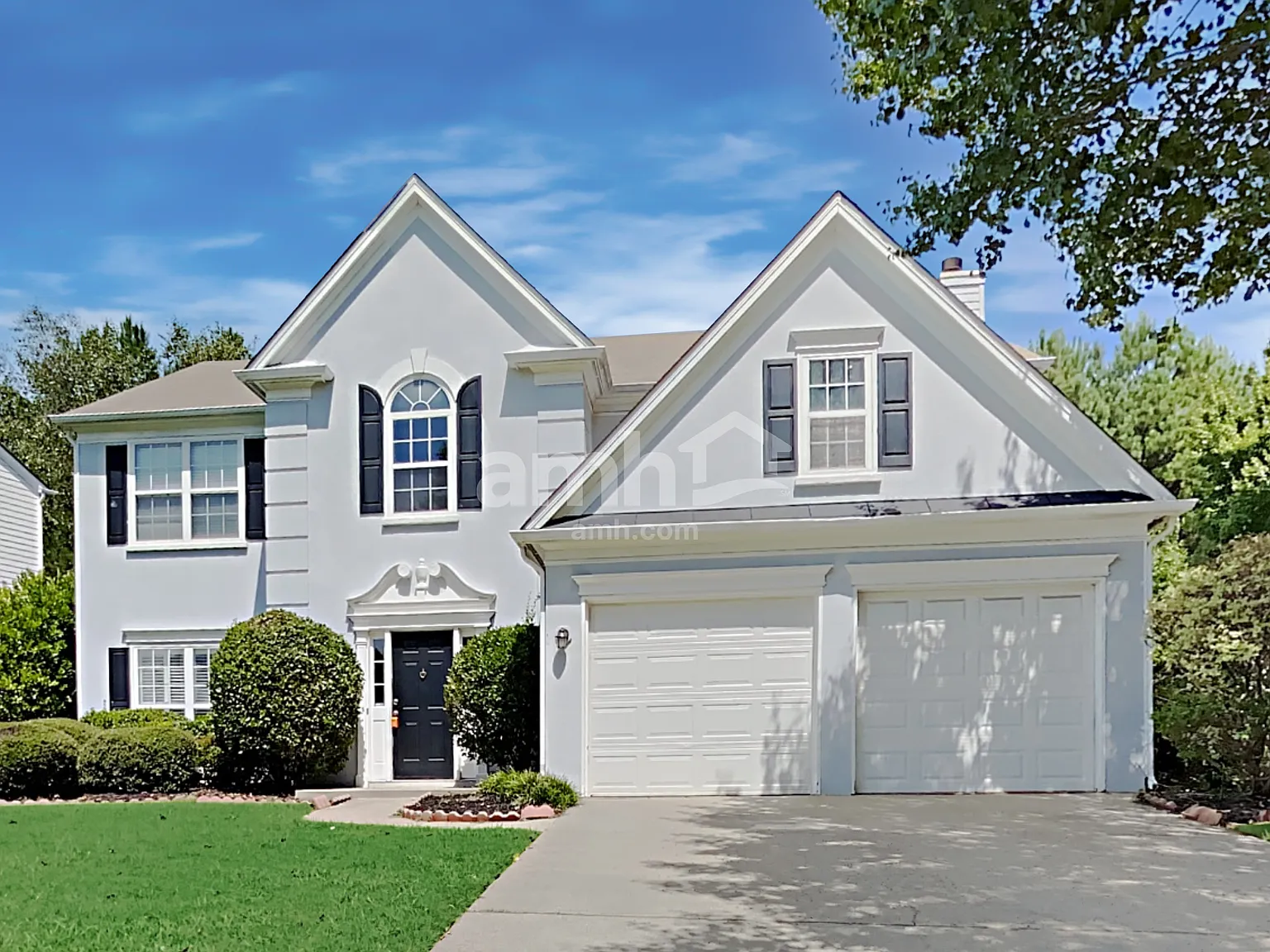 4 bed, 3.0 bath, 2428 sqft, $3,230 — Photo 1