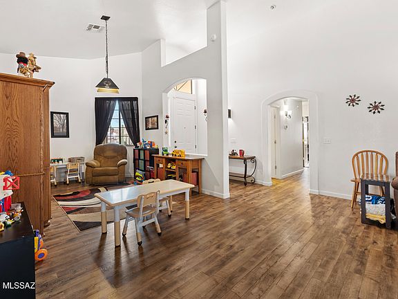 4th image of 7548 S Samandari Ct