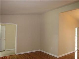 3rd image of 2965 Delaware Dr