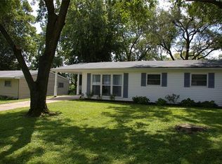 9458 Stansberry Ave, Saint Louis, MO 63134