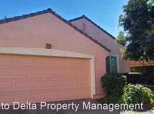 11 Roma Ct, Sacramento, CA 95831