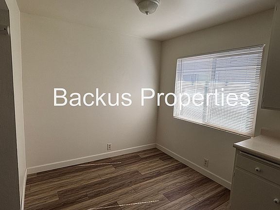 5th image of 265 Katherine Ave APT 11