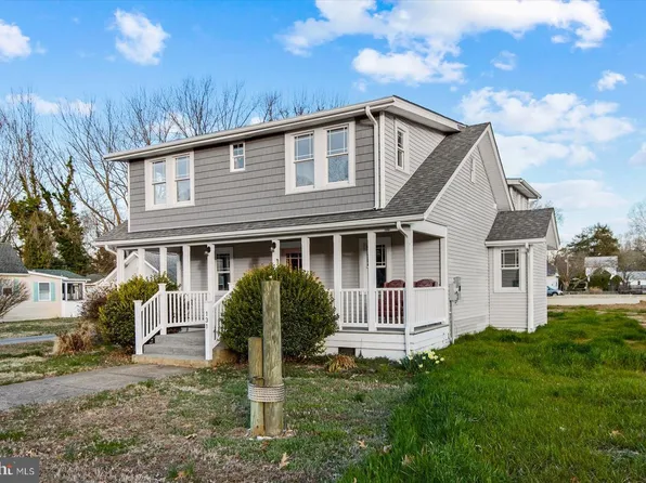 131 3rd St, Colonial Beach, VA 22443