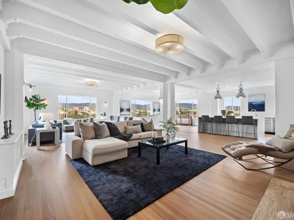 244 Lakeside Dr APT 12, Oakland, CA 94612