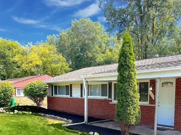 2661 Littletell Ave, West Bloomfield, MI 48324